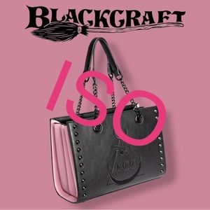ISO blackcraft purse!